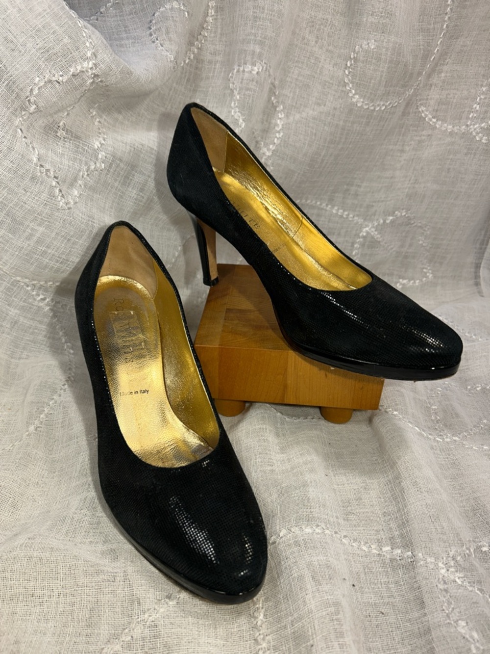 Ron White soft leather classic elegant pumps